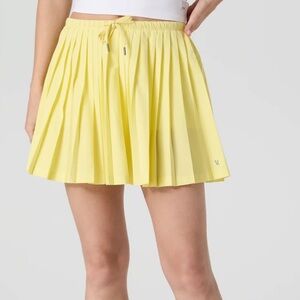 Vuori Clementine Pleated Skirt 15" Size M